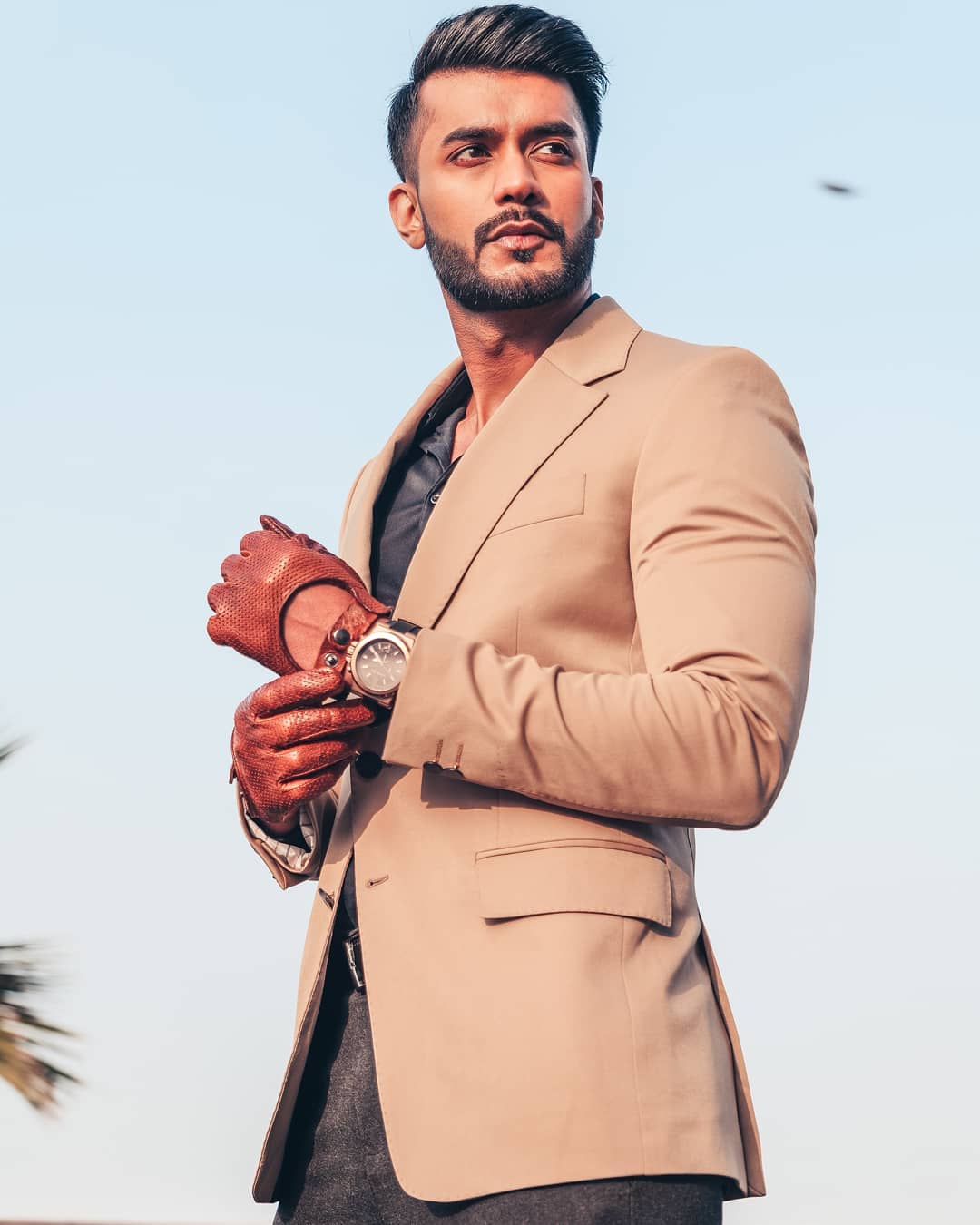 MYNTRA - A light color blazer is an investment piece that is a must-have for dressy and casual looks alike. 📸 @varunverrma
For similar blazer styles, look up product code: 6997065 / 11549850 / 6997069...