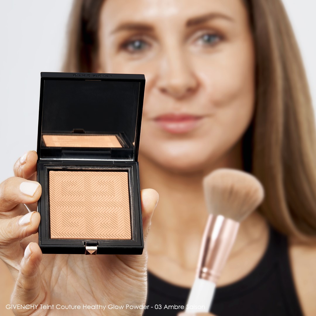 Escentual - A bronzer that gives you a subtle glow rather than a tangoed effect - sounds dreamy, doesn’t it? It’s a reality with the @givenchybeauty Healthy Glow Powder - find out why Elisabeth loves...