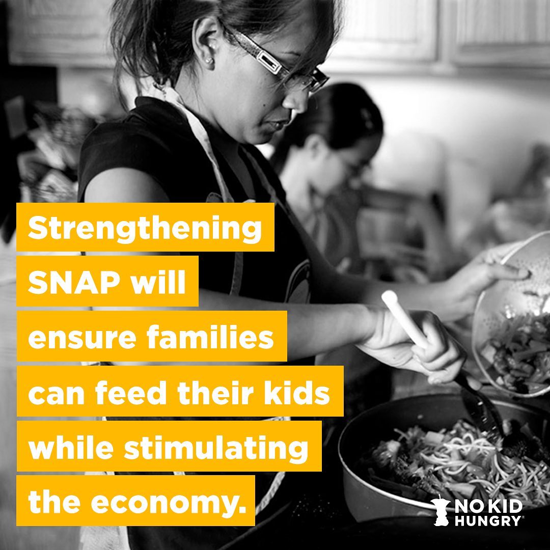 Lily Aldridge - As a record number of Americans are losing their jobs or seeing their hours cut and millions of kids are missing school meals, SNAP is more important than ever 🙏🏽 It effectively feeds...