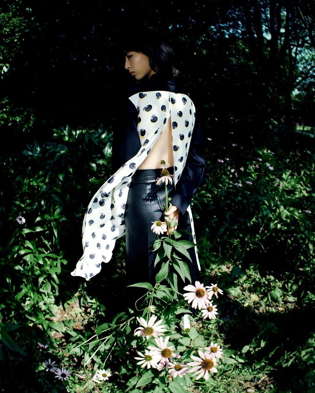 Stella McCartney - Autumn 2020 explores Stella women – unapologetic, unpredictable, unafraid to be themselves. Shot by @LeslieZhang1992 in Shanghai’s green spaces, art advocate and film curator #Jingy...