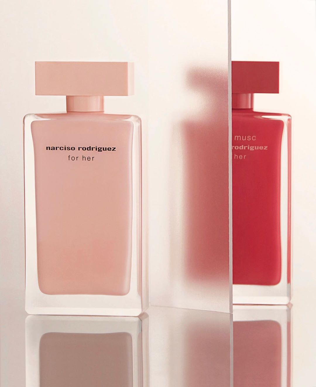 narciso rodriguez - for her: a refined heart of musc heightened by exquisite florals with soft amber notes.
#forher #fleurmusc #narcisorodriguezparfums #parfum #fragrance