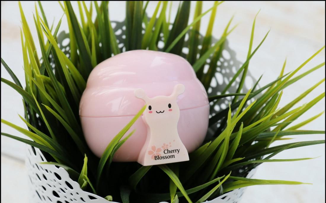 Saem snail. Cherry Blossom крем в розовой баночке с улиткой. Крем для рук Корея милота мишка.