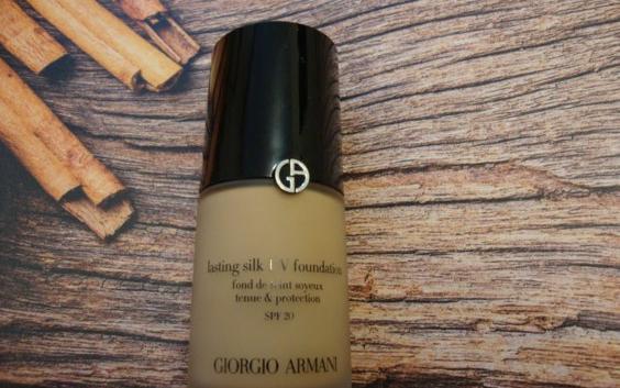 Отзыв о Тональный крем Giorgio Armani Lasting Silk Foundation UV от Майя  - отзыв