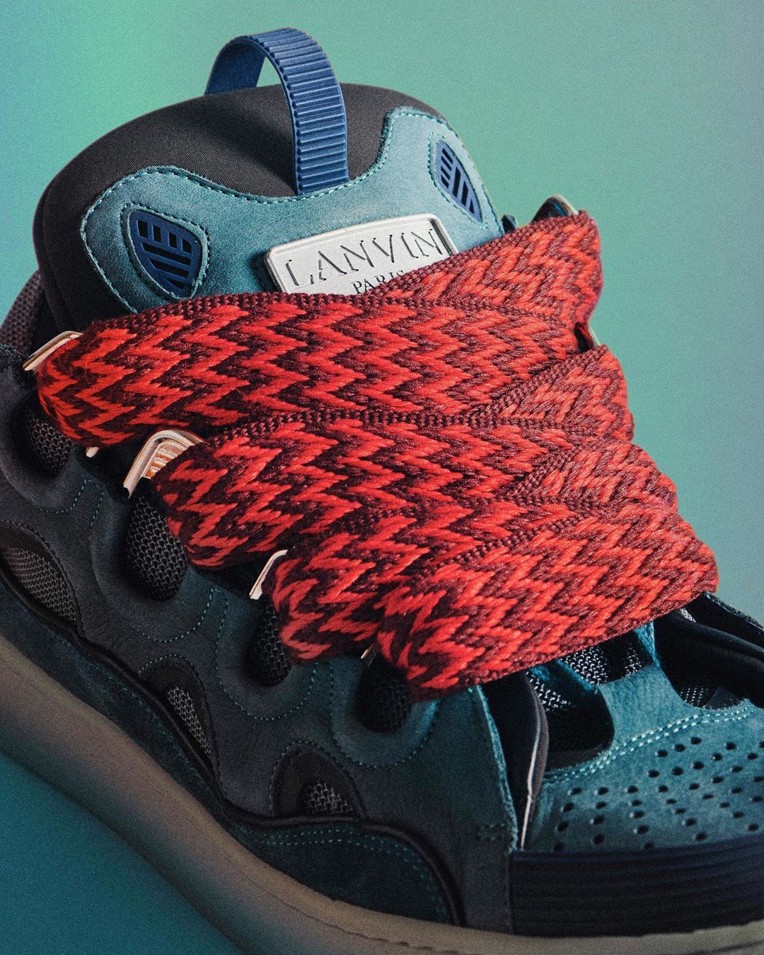 LANVIN - The new CURB sneakers are a tribute to skateboarding culture, with a sophisticated twist: a shoelace inspired by kimono woven accessories. 
Available in 5 colors. Now in stores and in pre-ord...