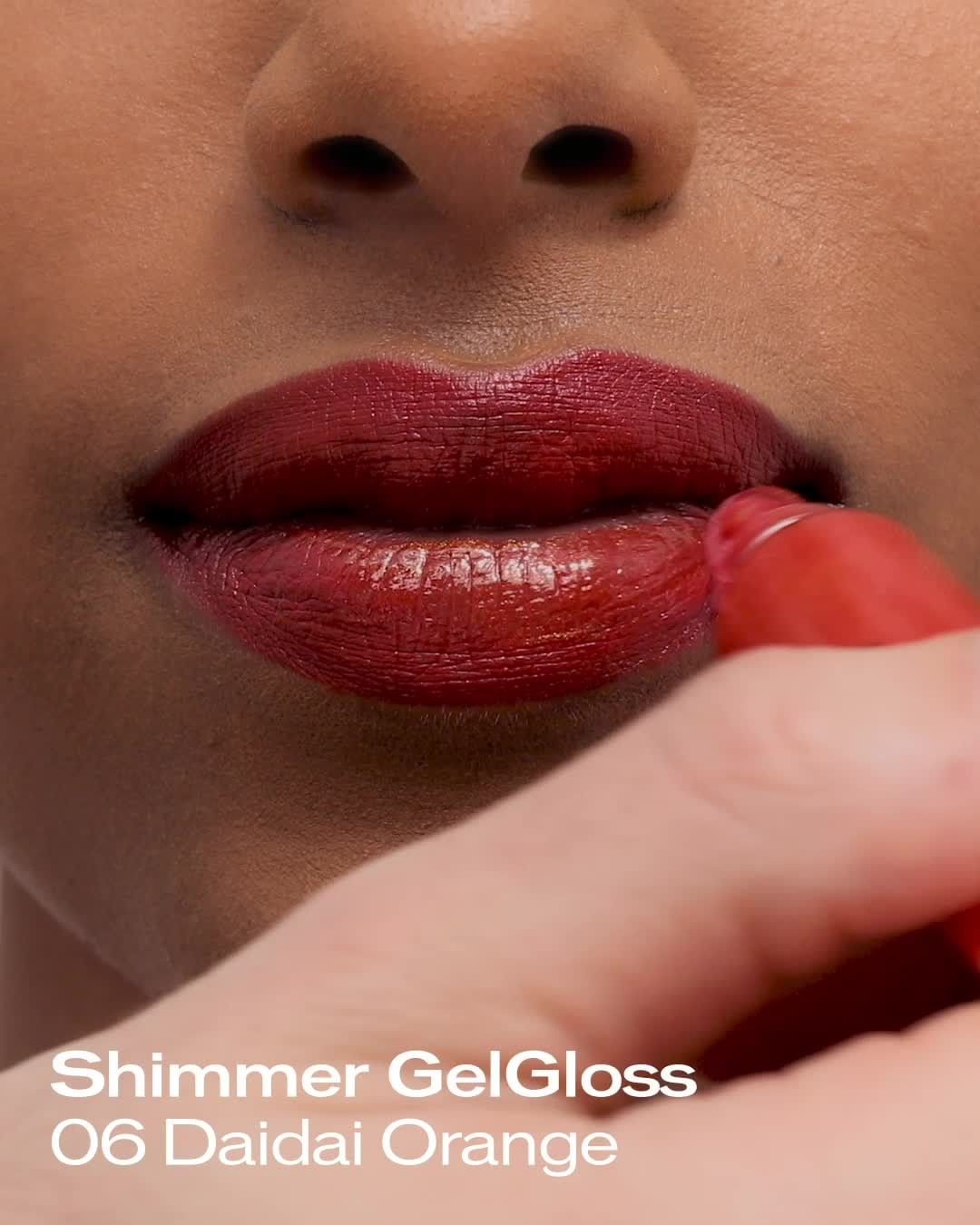 SHISEIDO - Add moisture and major shine in a single swipe. Top your go-to red (like ModernMatte Powder Lipstick in Mellow Drama) with Shimmer GelGloss in Daidai Orange, a shade made to mirror the blaz...