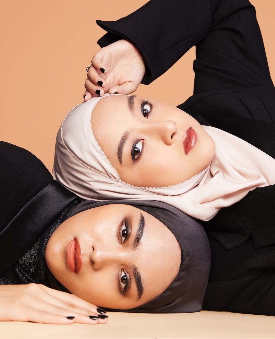 shu uemura - one lifelong friendship, two unlimited foundation shades. 👯‍♀️ #shuuemura #shuartistry #unlimitedfoundation