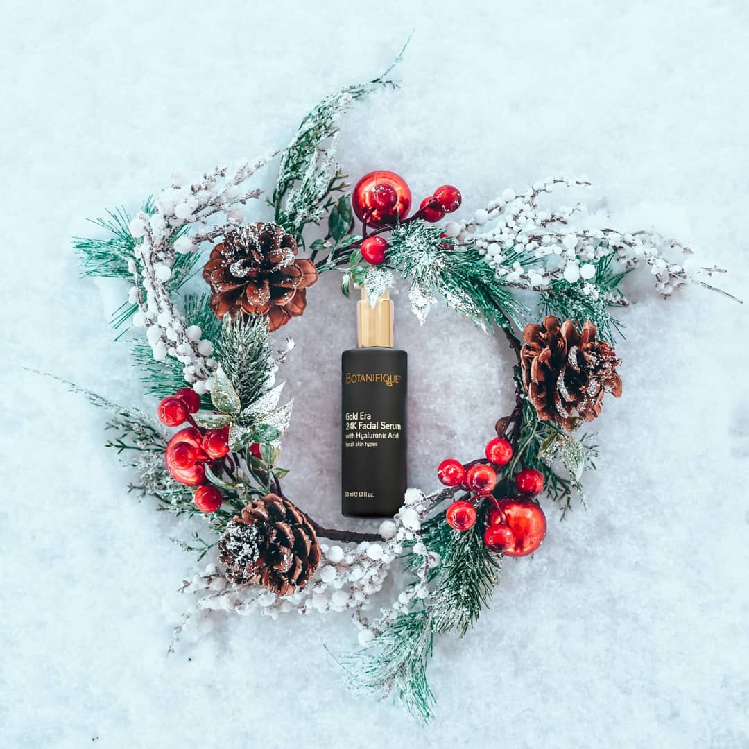 Botanifique - May Christmas bring joy to your heart and happiness to your home!🎅🎄🎆🎇✨ Merry Christmas!🎉🎊🎁 #christmas #holiday #christmastree #hohoho #botanifique #serum #facial #gold #goldserum #24k #f...