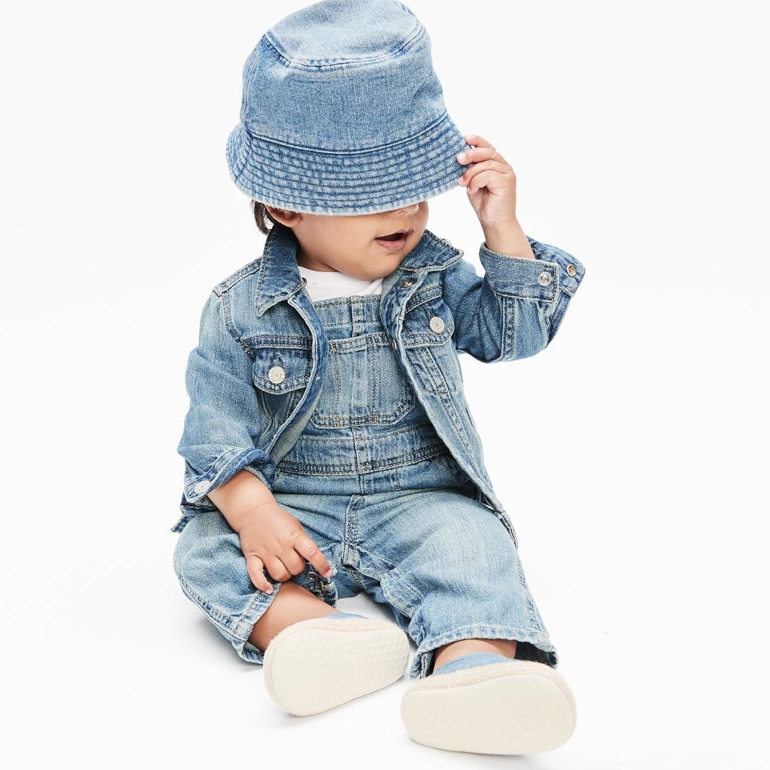 Gap Middle East - Q: What's better than denim this cute? ⁣
A: Denim this cute that's made to last.⁣
⁣
Our #MyFirstDenim pieces are made with durability and quality in mind, so you can enjoy them baby...