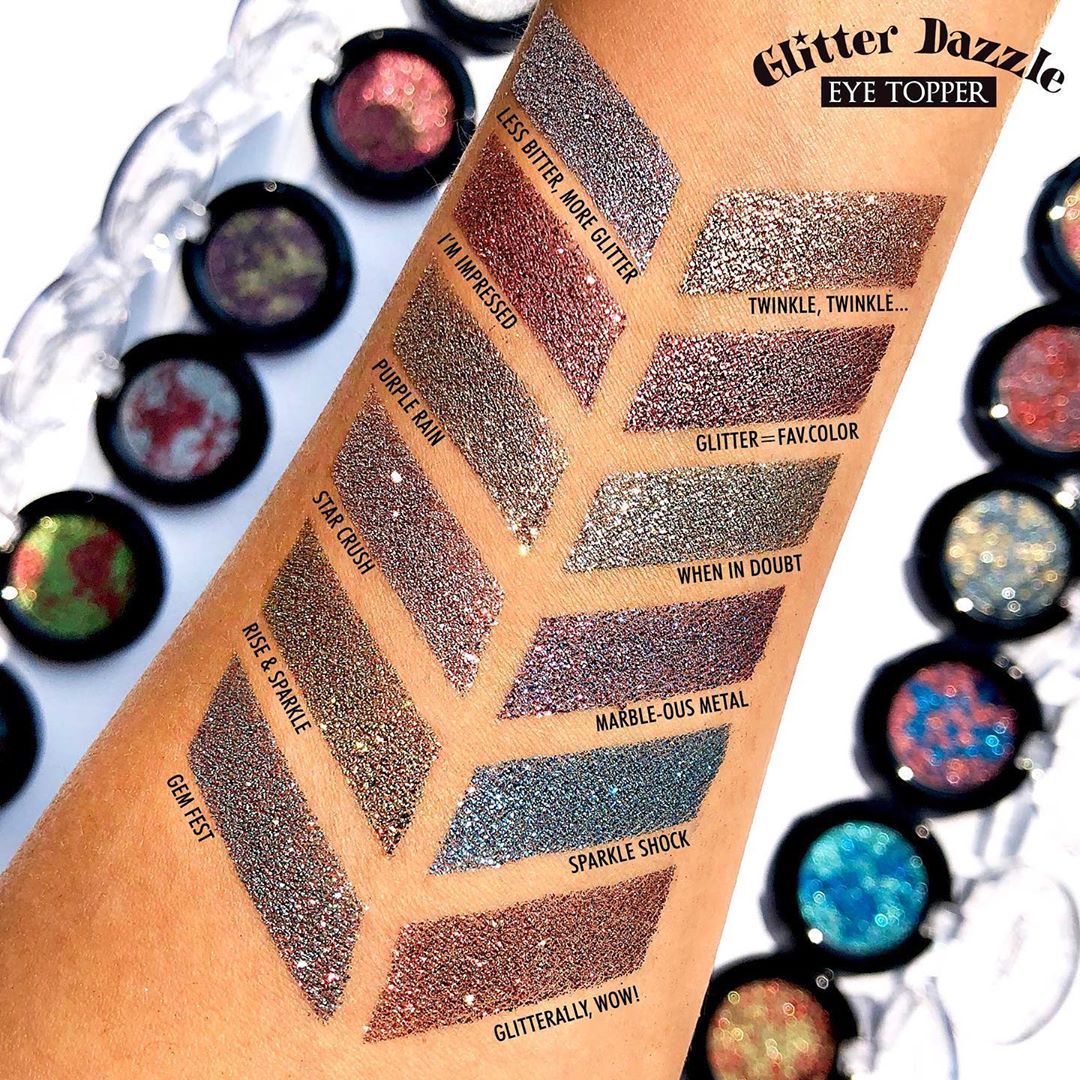 J. Cat Beauty - Glitter Dazzle Eye Toppers are just what you need to glam up your look✨ Which color do you NEED?!💖
.
.
.
#jcat #jcatbeauty #glitterdazzleeyetopper #MUA  #makeupartist #sparkle #losange...