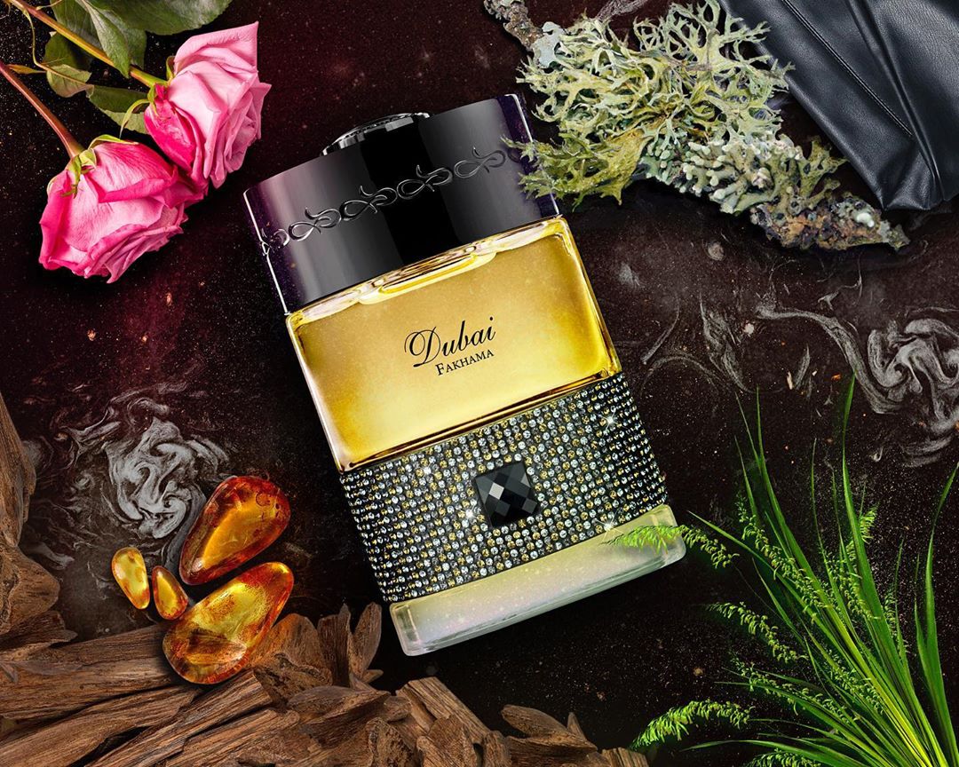 The Spirit of Dubai | روح دبي - Dubai Fakhama is the essence of luxury, invoking awe and admiration. The unadulterated fragrances captures your senses with finest selection of roses; including Turkish...