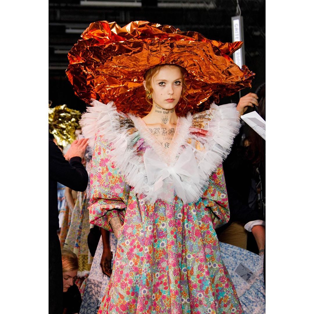 Viktor&Rolf - Behind the scenes of ‘Patchworks’ Haute Couture SS20 📷 by @teampeterstigter <3 VR #viktorandrolf