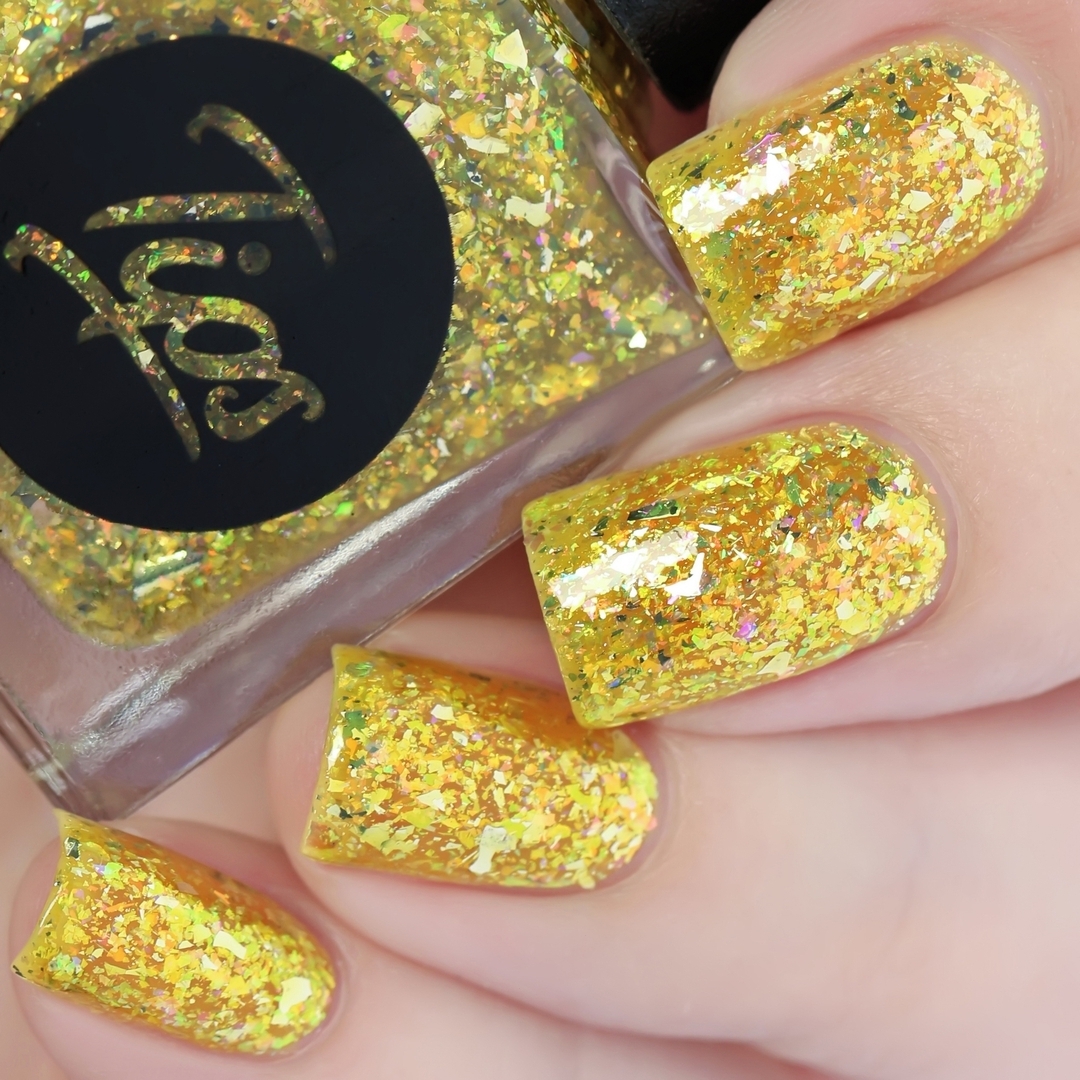 Dlegend - 🌞🌴Tips Sunrise - сияющая летняя новинка от @tipsnailpolish из новой лимитированной коллекции Summer 2020, вдохновленной рассветом в жарких краях. Восход солнца пробуждает тропические джунгли...