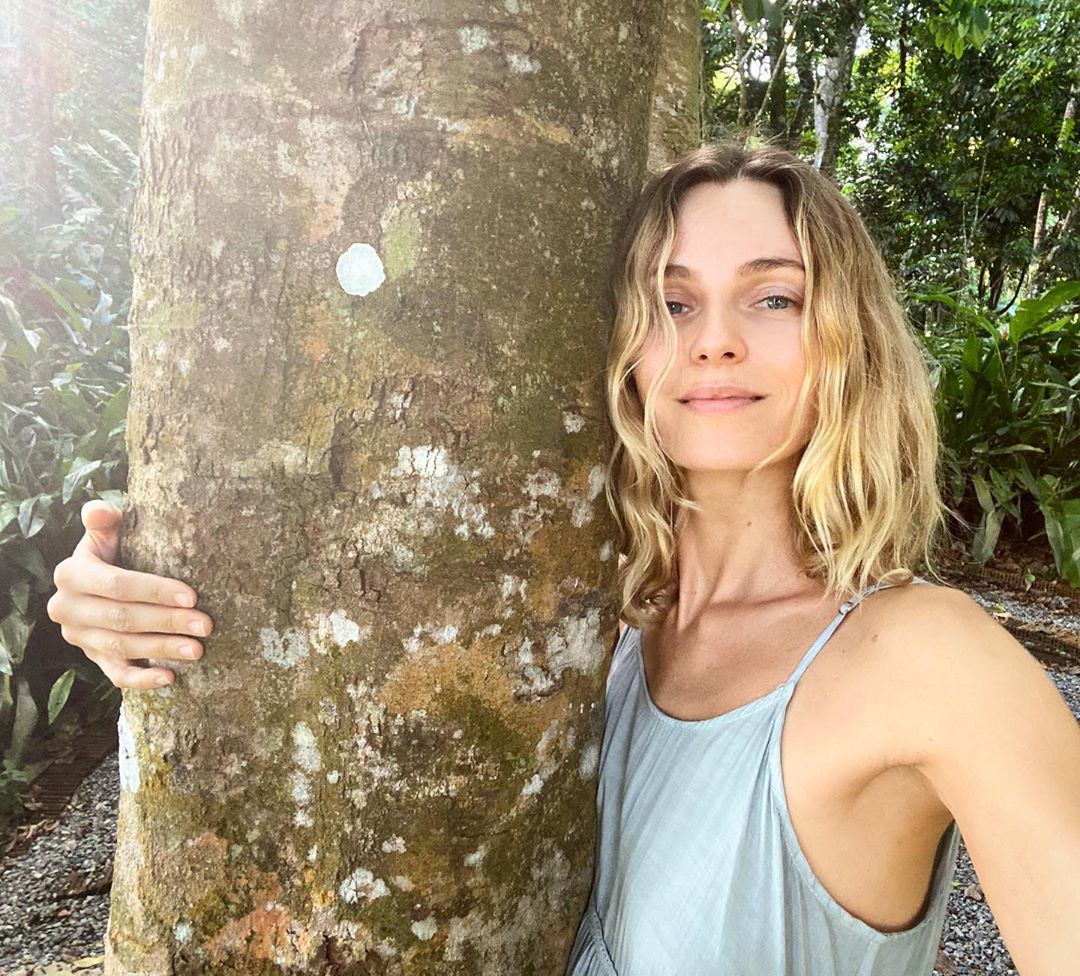 Valentina Zelyaeva - Tree selfie 🌳😊
•
•
#islandlife
#kohsamuiliving
#nature