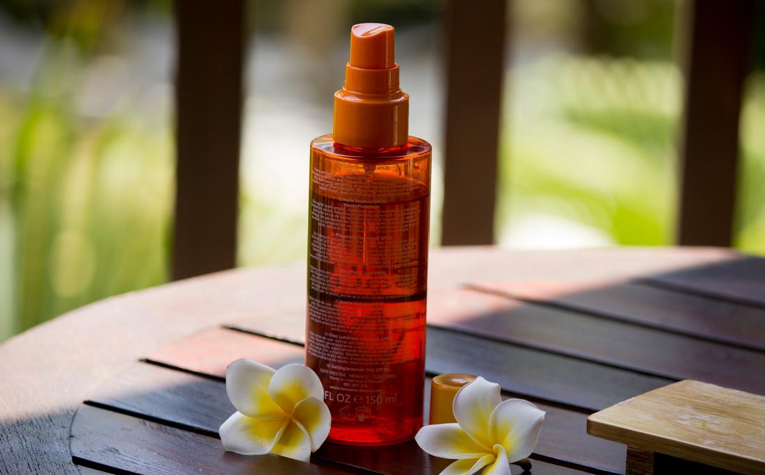 Отзыв. Безопасный загар и шелковистая кожа с маслом Lancaster Sun Beauty Satin Sheen Oil Spf30 Fast Tan Optimizer3 Безопасный загар и шелковистая кожа с маслом Lancaster Sun Beauty Satin Sheen Oil Spf30 Fast Tan Optimizer