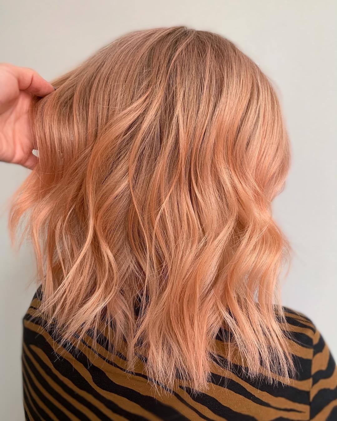 Schwarzkopf Professional - Life’s a peach with #IGORAVIBRANCE 🍑

📸: @hairbylindal
#MOREVIBRANCE #hairstyle #longhair #hairgoals #beautifulhair #hairartist #hairinspo #haircolour #sharingiscaring #apas...