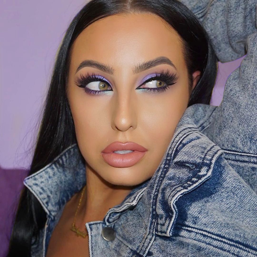 Urban Decay Cosmetics - Can we all just stop and stare at UD Global Artist @DanielleRobertsmua in NAKED Ultraviolet Eyeshadow Palette?! 😍 💜 Grab yours at @asos_faceandbody in the UK using the link in...