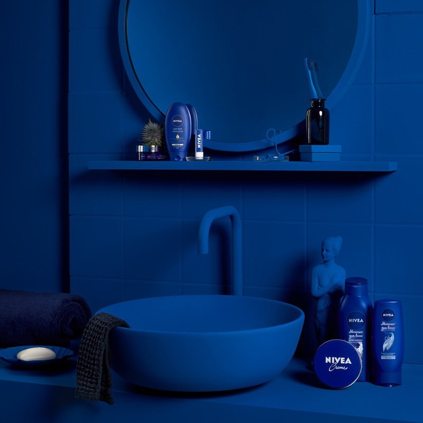 NIVEA Russia official - Напоминаем: 2020 - год синего цвета по версии @pantone 💙