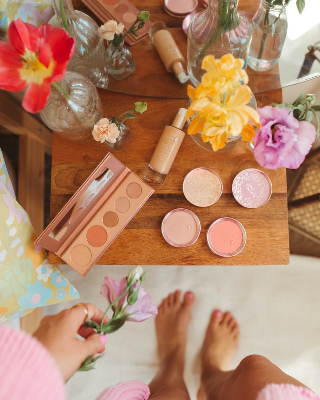 100% PURE - There's just something about flowers and fruit pigments that we can't enough of... 💭⠀⠀⠀⠀⠀⠀⠀⠀⠀
Comment below if you've started a flower or plant obsession since being #athome. 🌸🌼⠀⠀⠀⠀⠀⠀⠀⠀⠀
⠀...