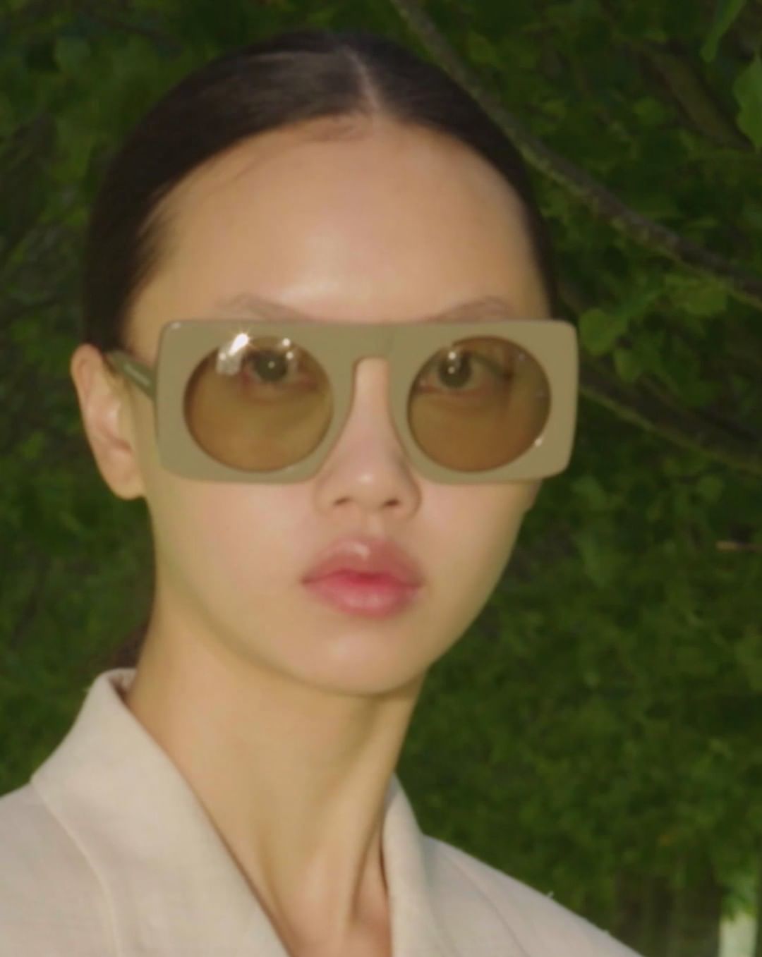 Stella McCartney - Our McCartney A to Z Manifesto: Summer 2021 Show reflects our return to the world – more mindful and accountable to our values, made with sustainable materials like organic cotton,...