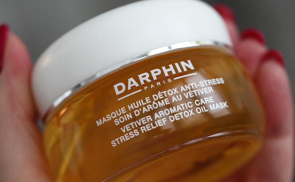 Маска отзывы. Darphin Vetiver aromatic Care. Vetiver aromatic Care stress Relief Detox Oil Mask, Darphin. Дарфен маска детокс. Маска для снятия стресса Darphin.