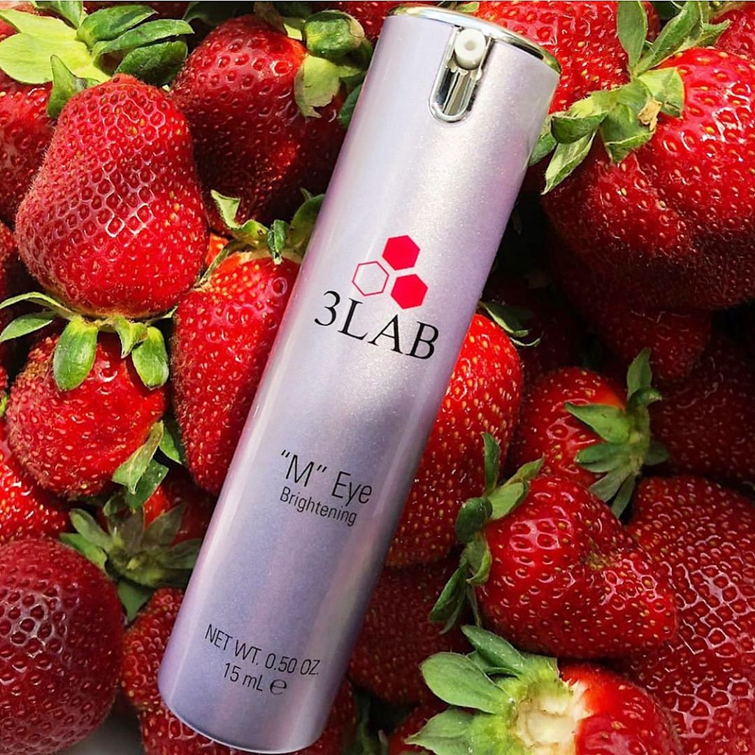 3LAB - Instantly brighten, hydrate and de-puff the eye area with our “M” Eye Brightening serum.

With key ingredients including Apple Stem Cells and Lipomoist, the eye is instantly brightened for a yo...