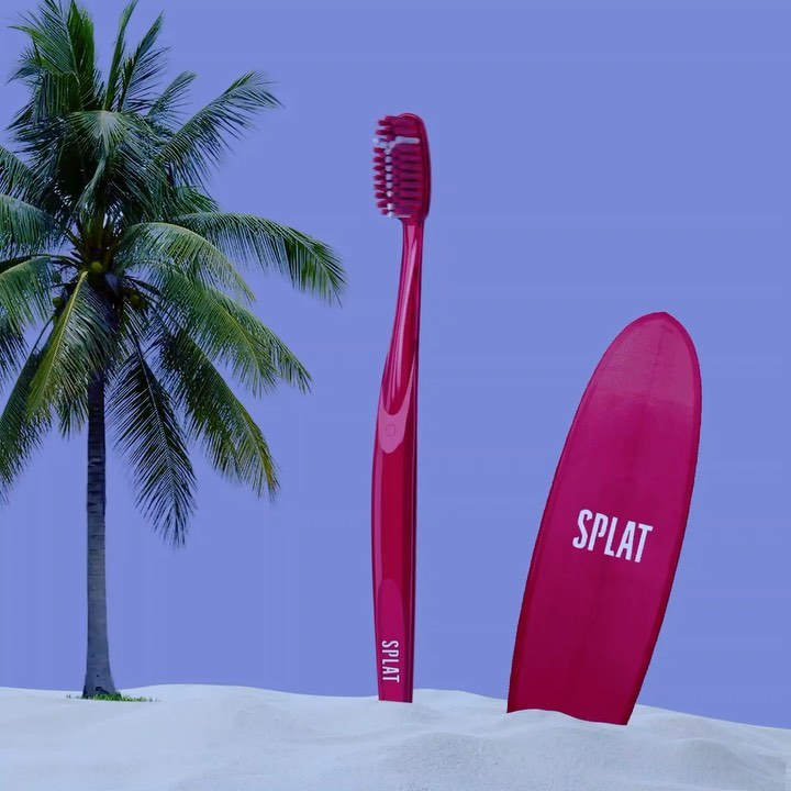 SPLAT - Встречают не по одёжке, а по улыбке 😉 Поэтому хочется сделать её белоснежной. Отбелить зубы можно дома с помощью геля, полосок и капов или профессионально у стоматолога. После процедуры зубы м...