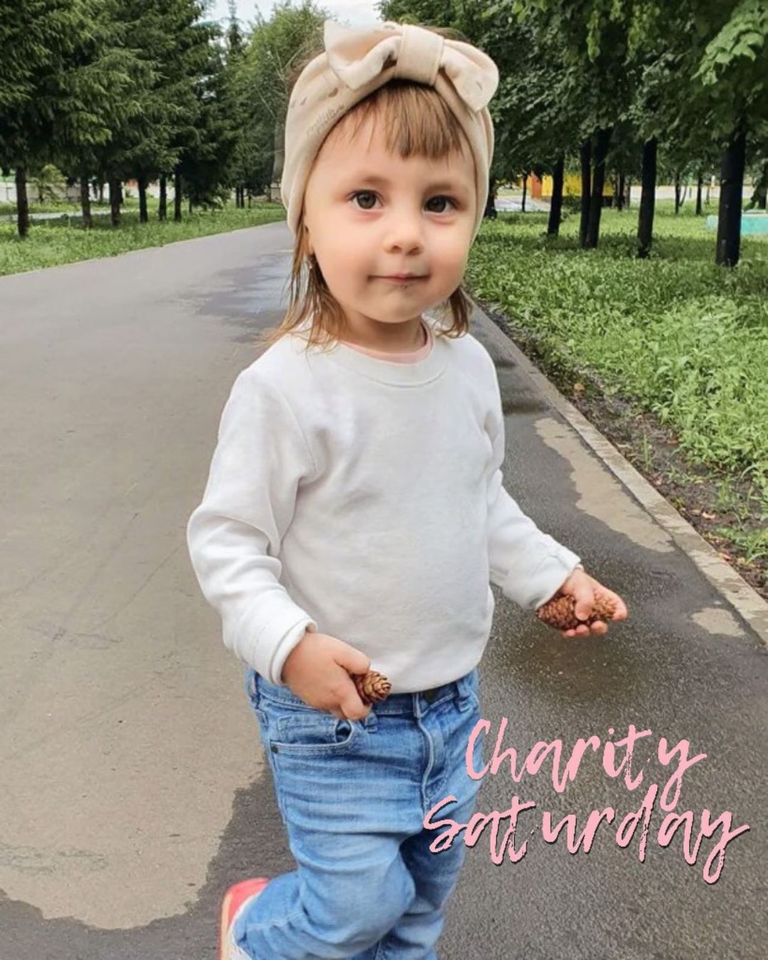 Ирена Понарошку - #CharitySaturday ❤️
⠀
Доброй субботы! Асель Гатауллина из Альметьевска родилась с гигантским невусом - огромным родимым пятном почти на всю спину. Такие пятна в любой момент могут ст...