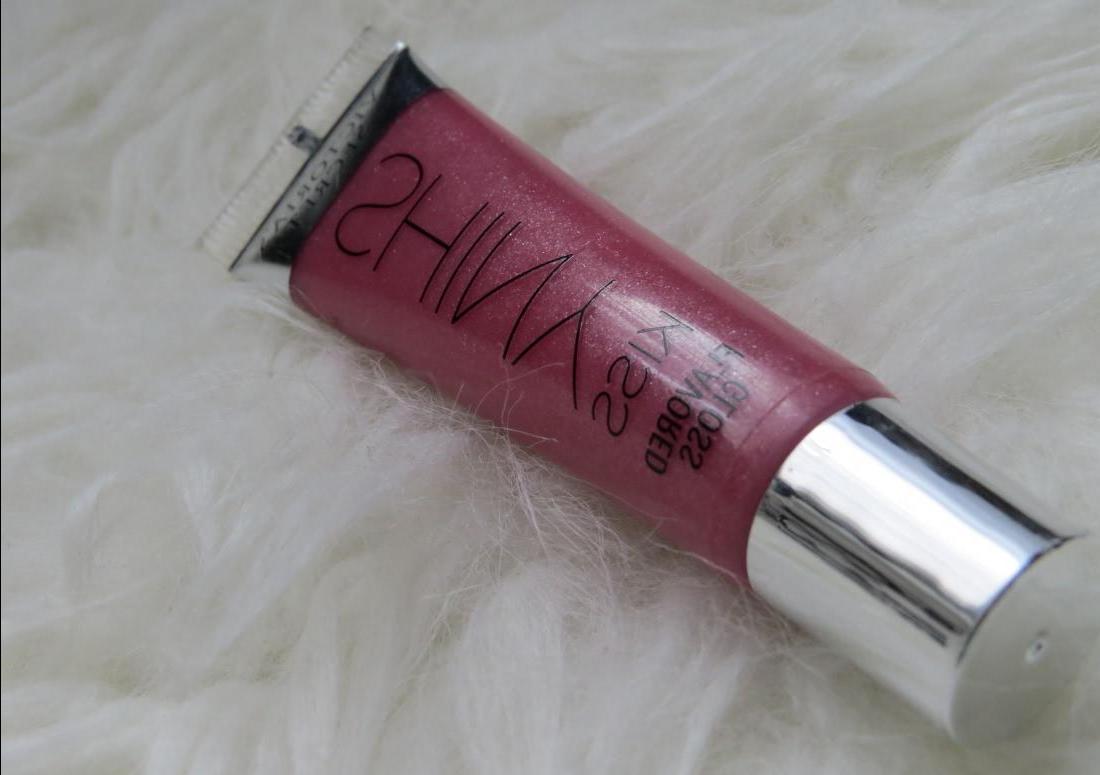 Блеск для губ Victoria`s Secret Shiny kiss flavored gloss parfume # Passion fruit pop - review