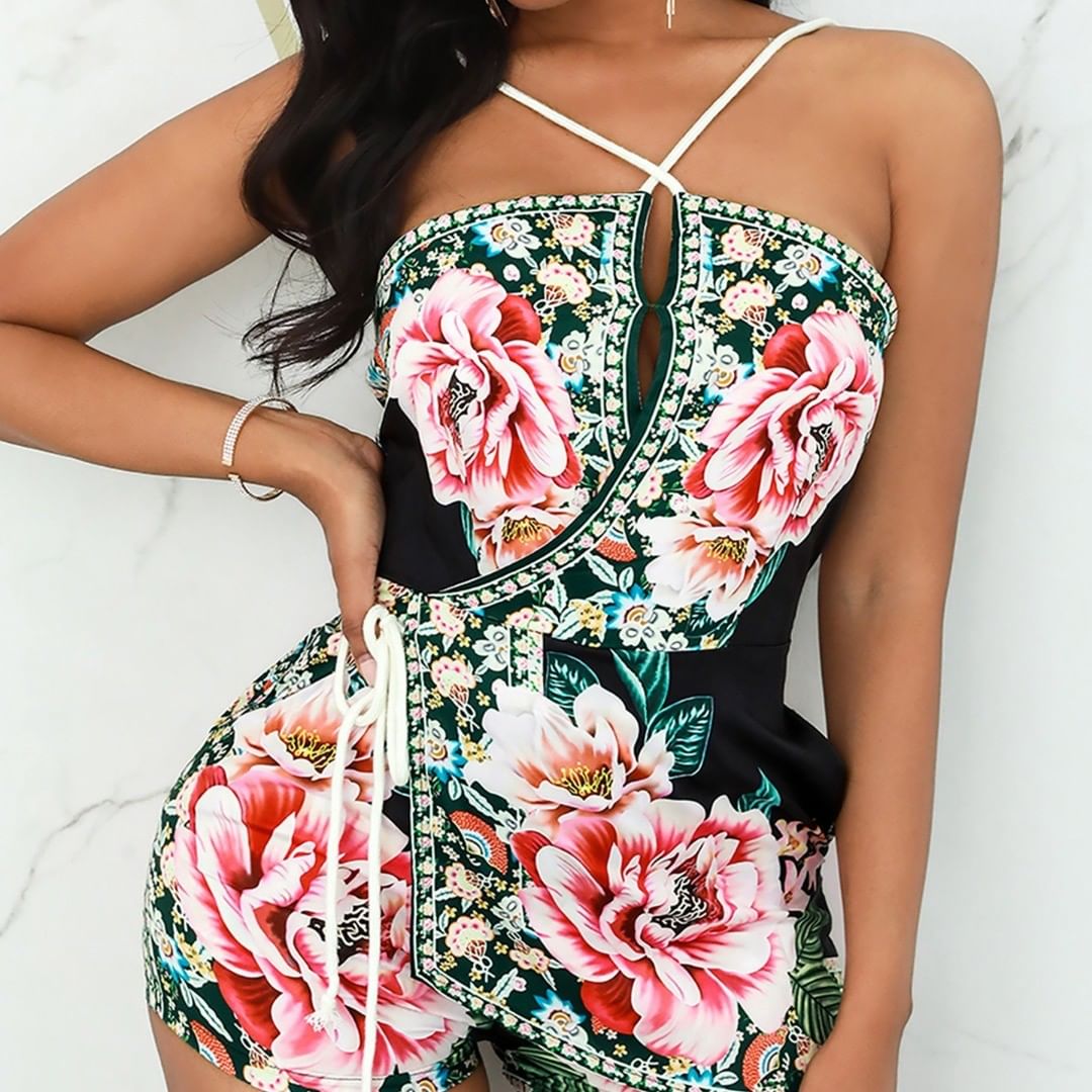 boutiquefeel_official - Halter Floral Print Casual Romper
Search sku: LZR4711-bou7-bk 
Website Url: www.boutiquefeel.com