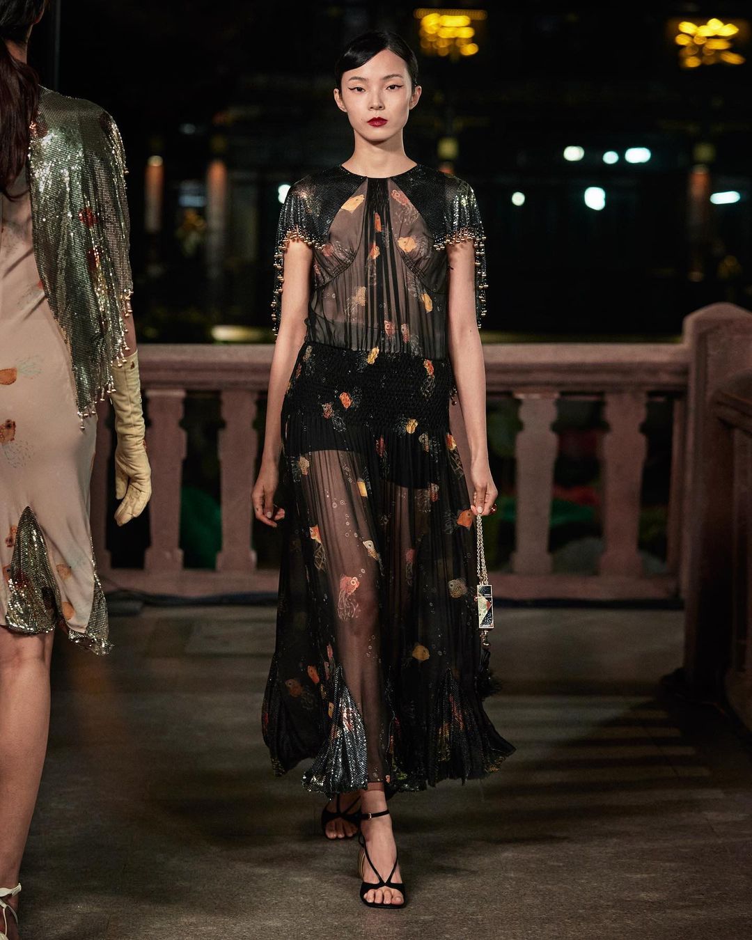 LANVIN - The context of the Spring/Summer 2021 show by @brunosialelli inspires: the influence of Chinese culture on the art and fashion of the 1920s was fundamental. The two-dimensional, stylised aest...