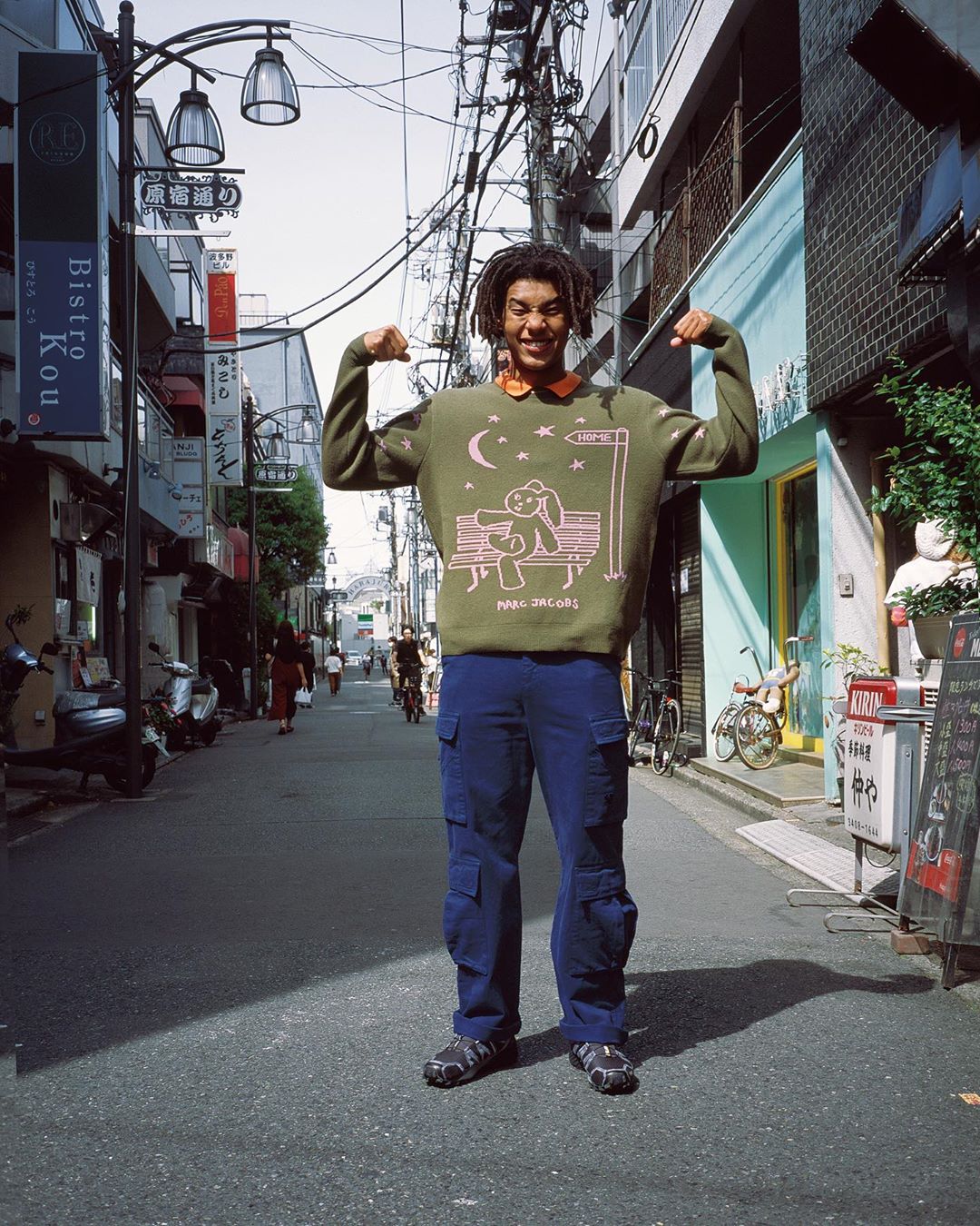 Marc Jacobs - Friends of HEAVEN captured by Shoichi Aoki, founder of the legendary Japanese street style bible FRUiTS. The cast features Tokyo-based creatives designer Yoon Ambush, photographer Gin Sa...