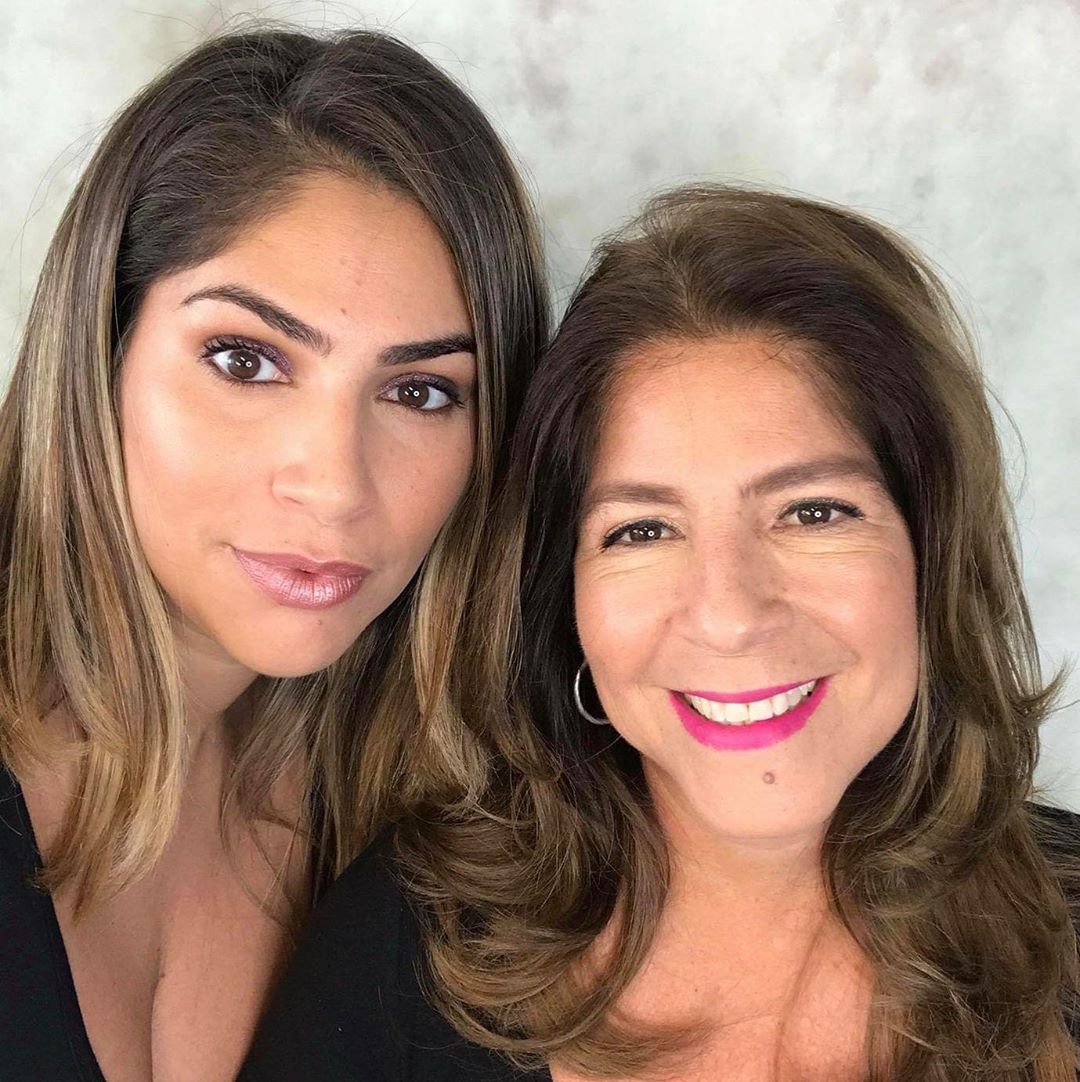 Estée Lauder - Moms are full of wisdom – and beauty advice!💋 Join us today at 3PM ET on #IGLive to celebrate #HispanicHeritageMonth with our #EsteeArtist @jocelyn_biga and her mother @maritzabiga. Jo...