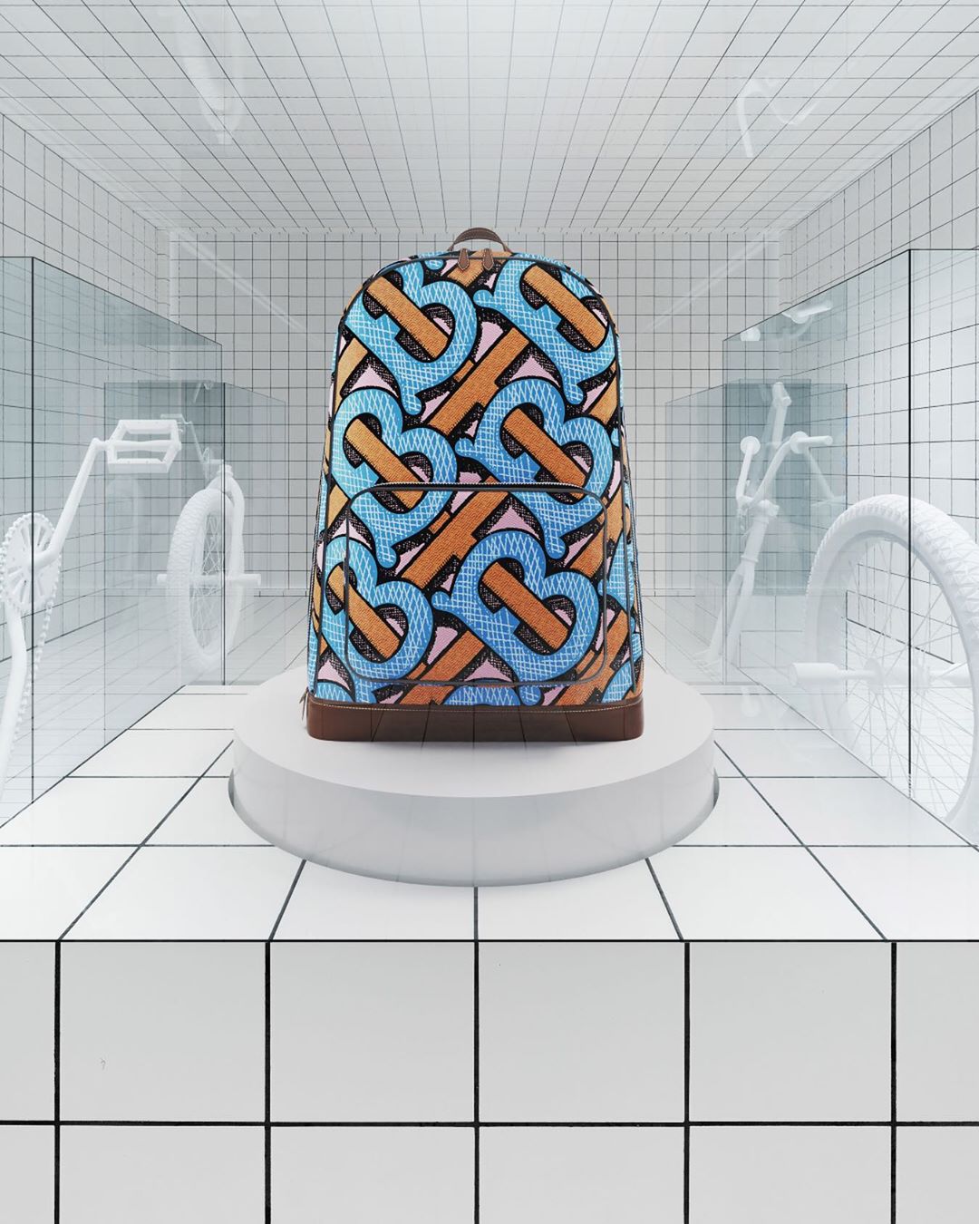 Burberry - Всплеск цвета <br />.<br />Электронный холст рюкзак акцентированных с нашей командой #ThomasBurberryMonogram в обновленном летней палитры и больших масштабах <br />.<br />#TBSummerMonogram...