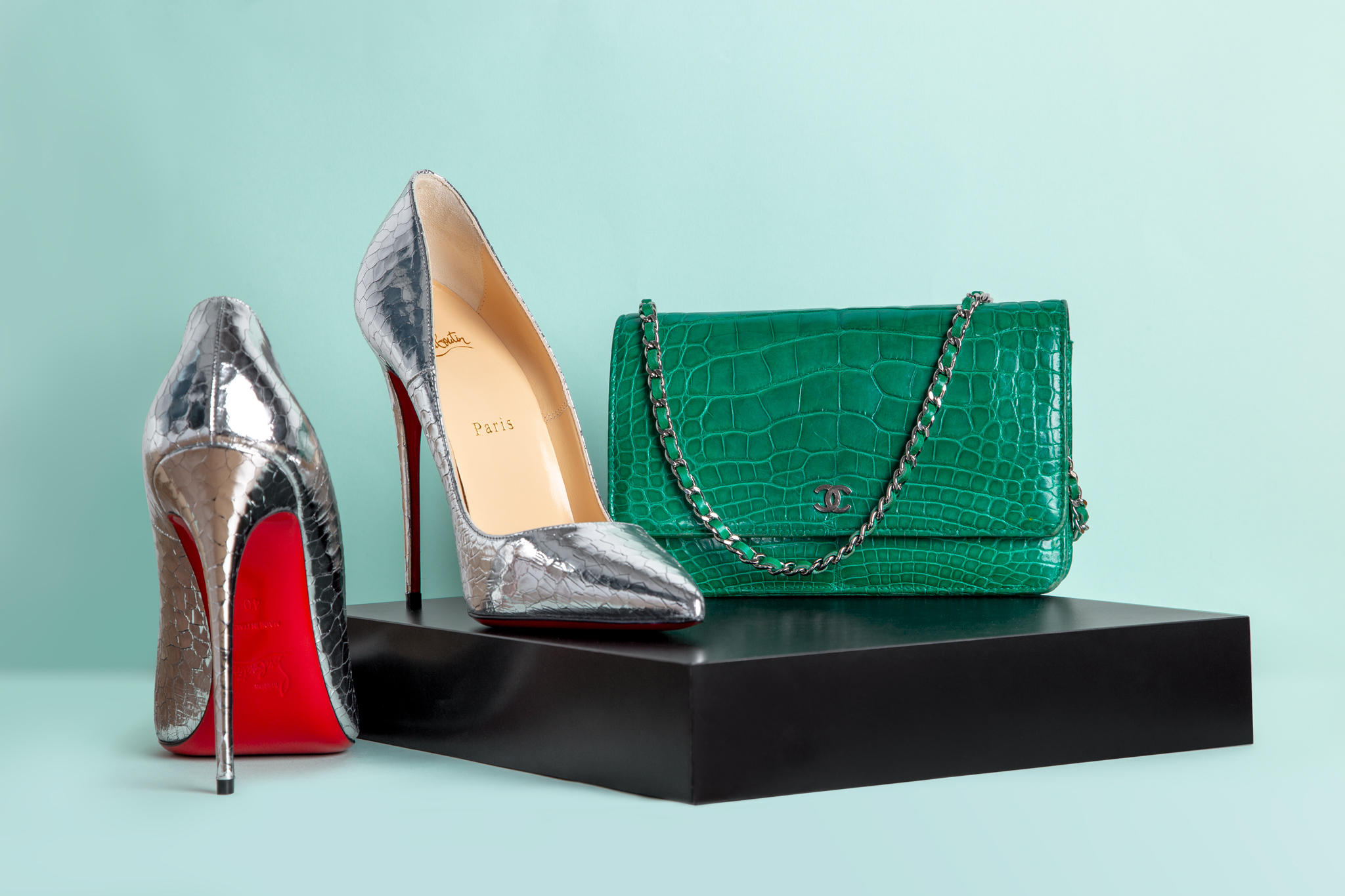 Dolce Gabbana Colletction with upto 75% off