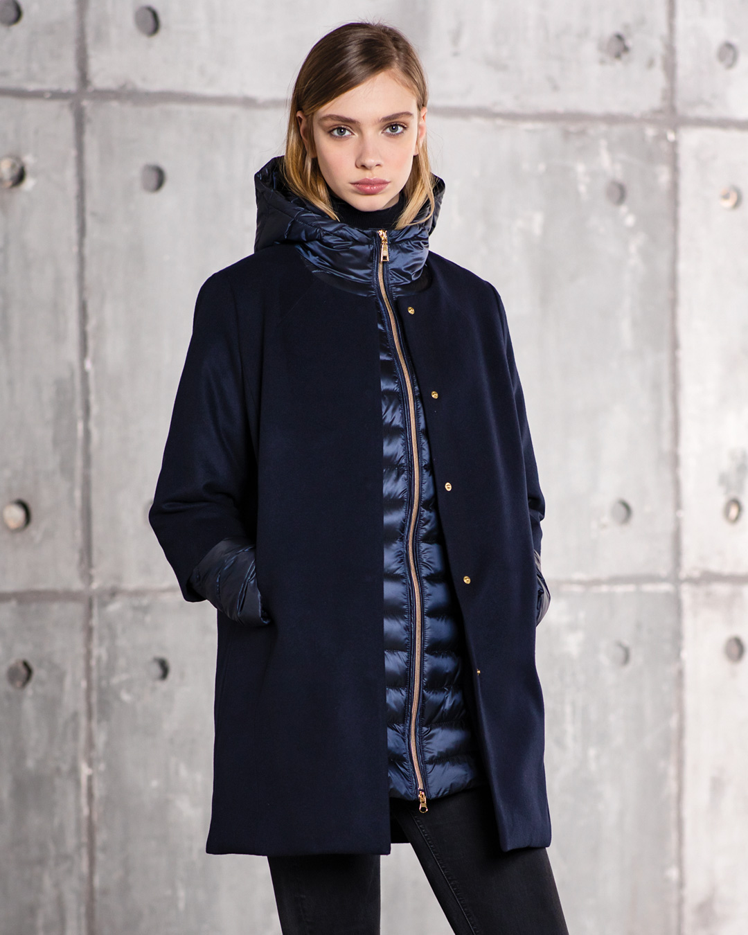 Adhoc - Perfect line of our blue coat.

#adhoc #woman #formovingpeople #alwaysreadytowear #coat #womancoat #womanfashion #womanfashionstyle #citylife #lifestyle #traveladdict #citytraveler #fw19