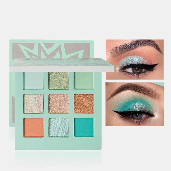 Newchic - Small size but contains many colors #Newchic
Search ID SKUG06017 (Tap bio link)
Coupon: IG20 (20% off)
✨www.newchic.com✨
 #NewchicBeauty #eyeshadow #eyeshadowpalette #eyeshadowlooks