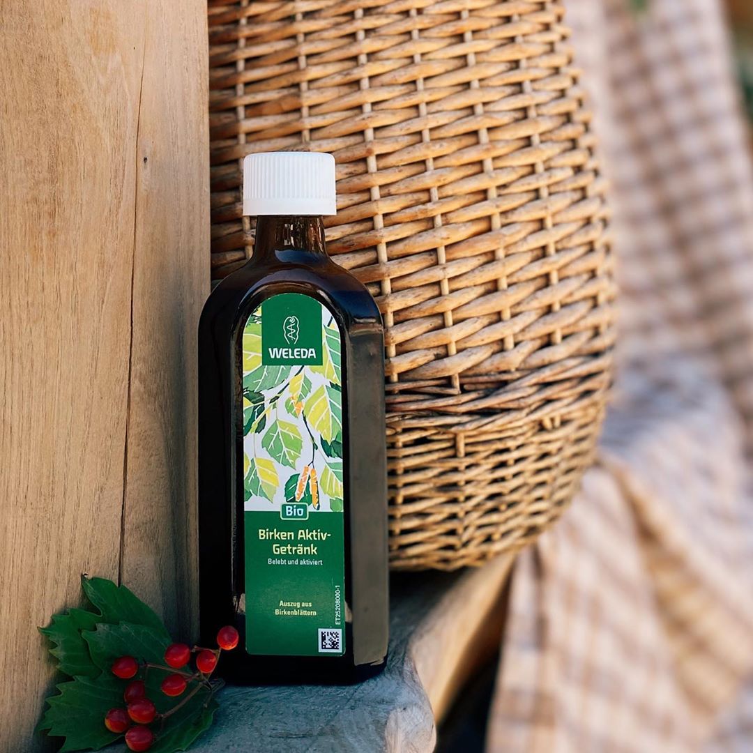 Weleda Russia - Березовый эликсир — главный ингредиент коктейлей лета’20! Добавляйте его в смузи, сок или в воду и получайте щедрую порцию витаминов и ценных флавоноидов 🍃
Сейчас мы дарим березовый э... Weleda Russia - Березовый эликсир — главный ингредиент коктейлей лета’20! Добавляйте его в смузи, сок или в воду и получайте щедрую порцию витаминов и ценных флавоноидов 🍃
Сейчас мы дарим березовый э...