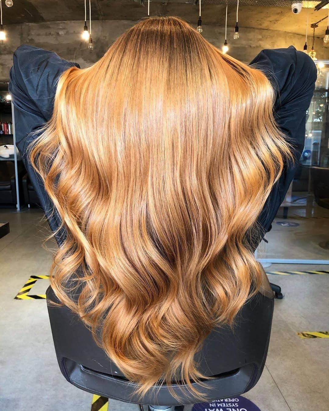 Redken - There's a reason why Shades EQ Gloss has 5 star reviews ⭐ It gives ultimate shine, is easy to use, and the shade options can create unlimited customized colors. 
 
For example, we love this c...