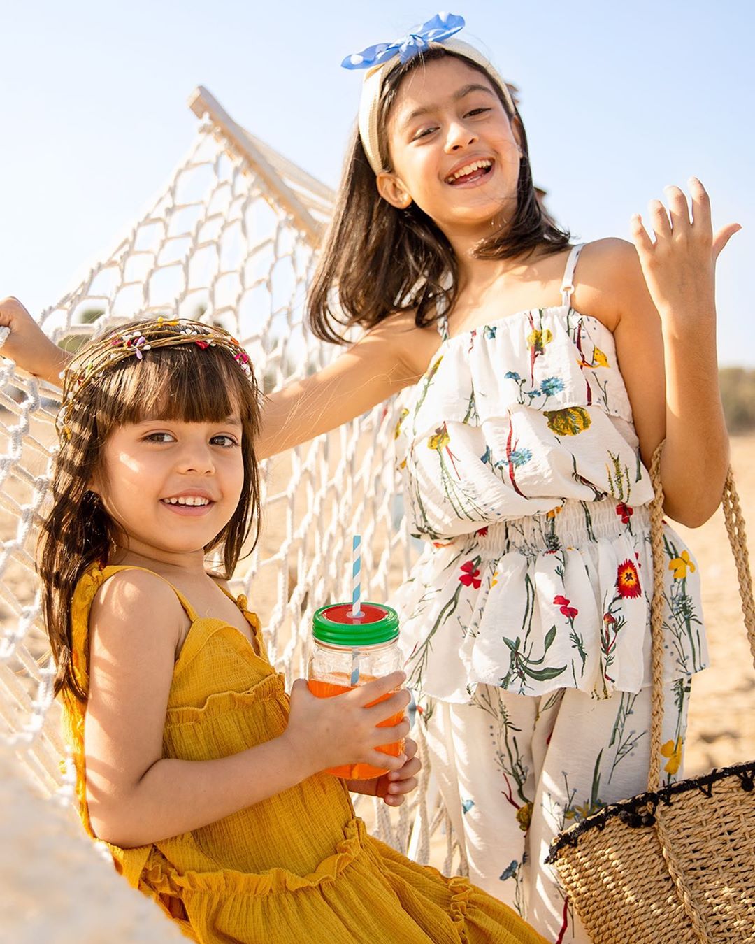Hopscotch - #Throwback to our favourite summer memory! ☀️
Soaking in the summer sun on hammocks with fresh lemonade and a bestie!🤗💕
What is your little one’s favourite summer memory? 
We’d love to kno...