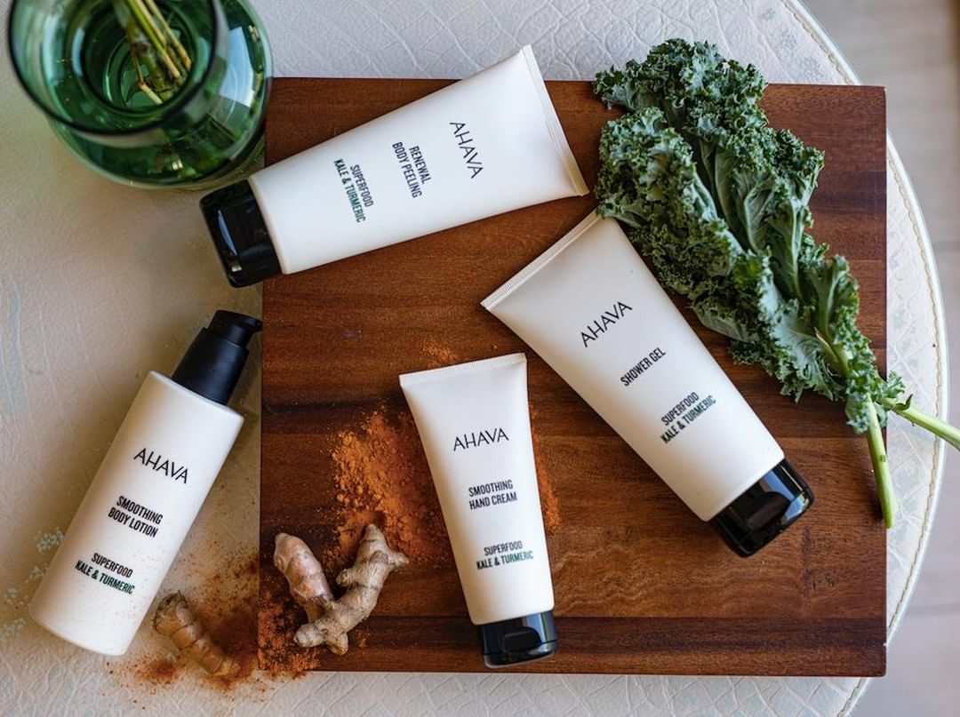 AHAVA - We know that superfoods kale and turmeric are incredible for our health - but did you know that they work wonders on our skin, too? Our brand new Superfood line is packed with the antioxidant...