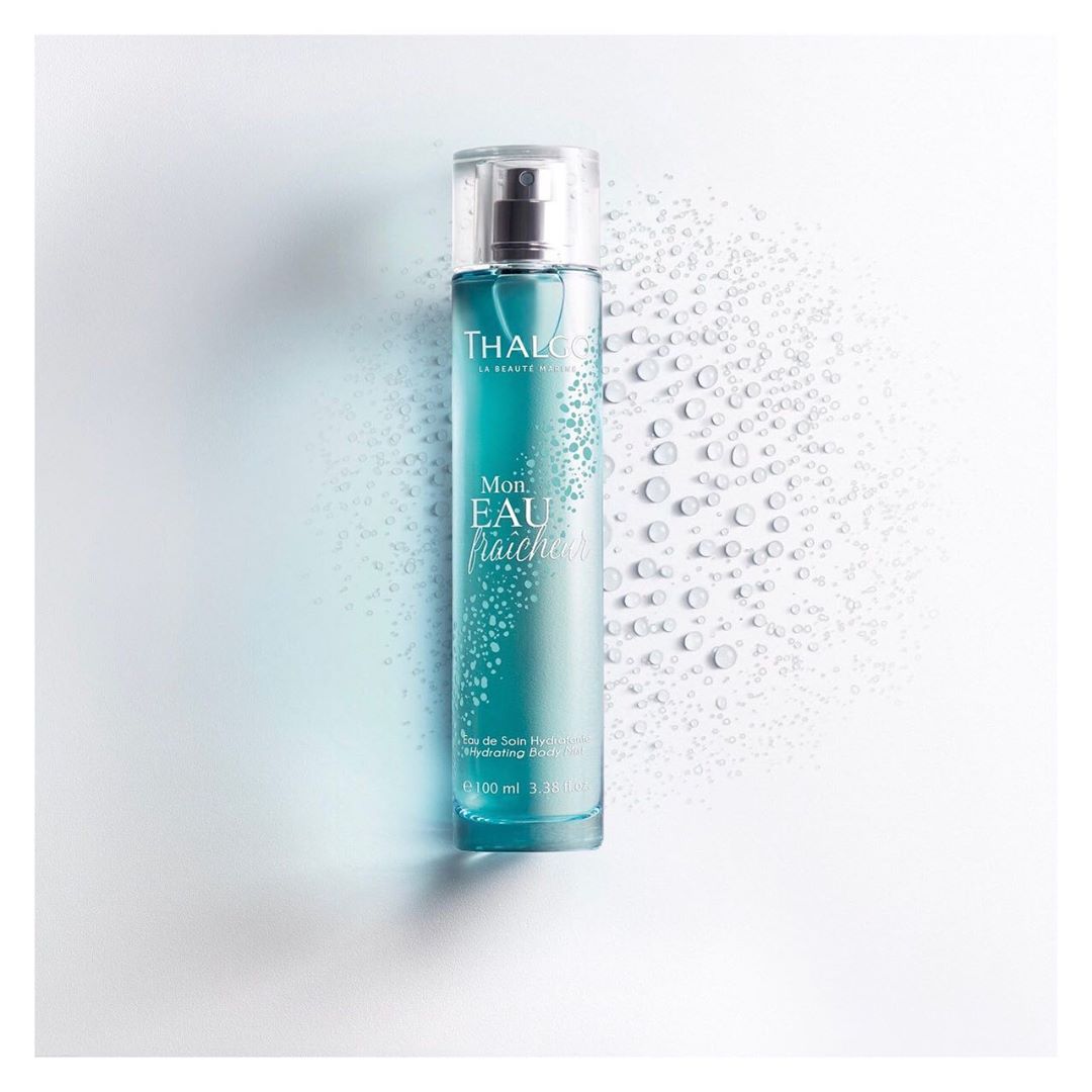 Thalgo France - Enrichie en Aloe vera, cette eau de soin, sans alcool, rafraîchit et hydrate l’épiderme tout en l’enveloppant d’un délicat parfum aux notes Méditerranéennes fraîches et aquatique...