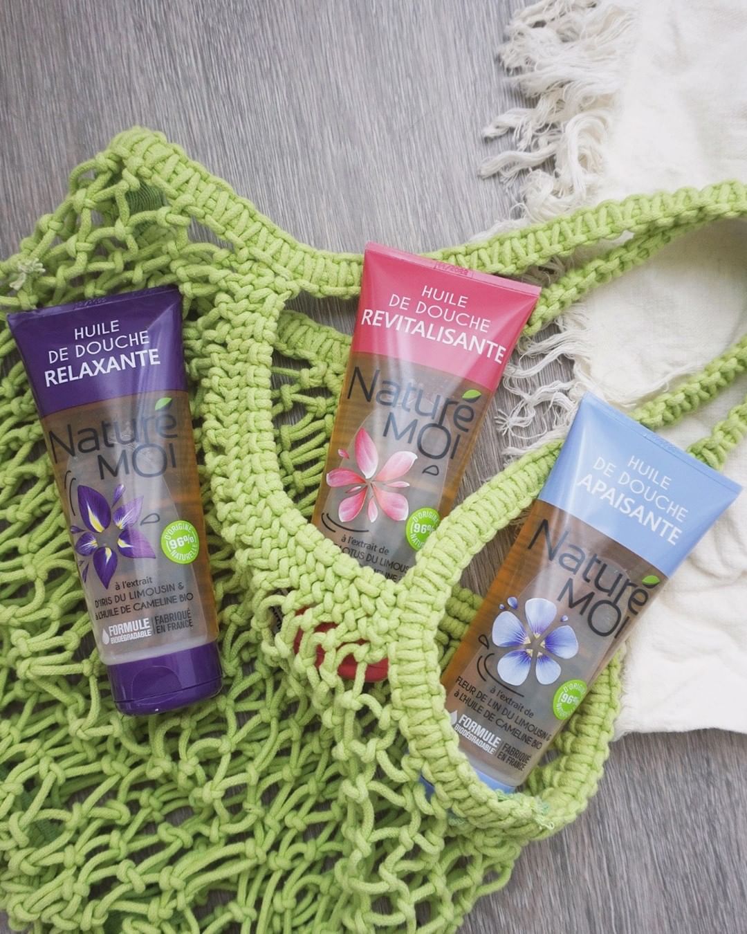 Naturé Moi - L'Iris, la fleur de Lotus et la fleur de Lin présents dans nos huiles de douche viennent tous les 3 du Limousin ! 🌸🇫🇷
Trop difficile de choisir !😁
👉 Laquelle vous inspire le plus : relax...