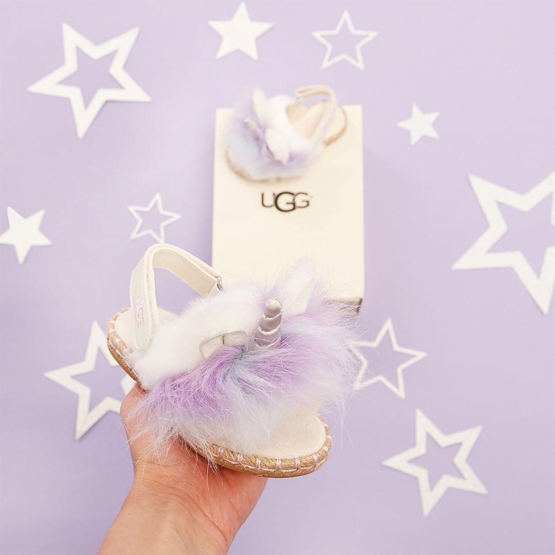 MandM Direct - We know a lot of girls who would LOVE these Unicorn Sandals, now with £20 off the RRP! 🦄

#mandmdirect #bigbrandslowprices #girlsfashion #unicorns