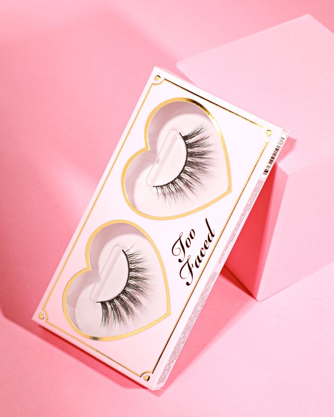 Too Faced Cosmetics - Did someone say MEOW? 😻 Embrace your inner feline and achieve a flirty cat eye look with our NEW Better Than Sex Lashes style, Sex Kitten! #betterthansex #toofaced