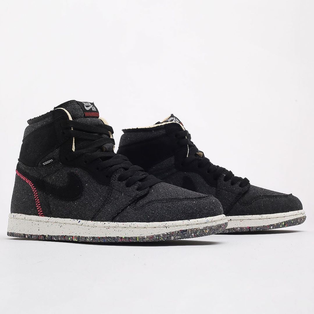 Магазин Streetball - Air Jordan 1 High Zoom Crater

Человечество всё чаще и чаще начинает задумываться об экологии на нашей планете. Бренды выпускают одежду и кроссовки из переработанных материалов, к...