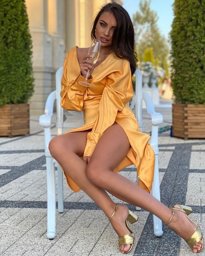 Chic Me - Make sure to tag @chicmeofficial + #chicmebabe for a chance to be featured like @adelepris⁠
Shop: ChicMe.com⁠
⁠
#chicmeofficial #chicmebabe #blogger #fashion #style #ootd #chic #thebloggerlo...