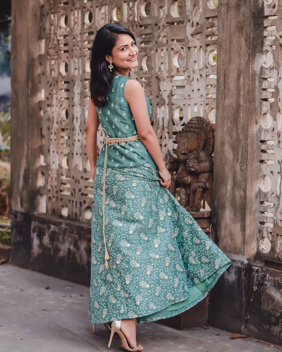 MYNTRA - Dress-up + twirl + pose = a happy click! Just like @manaswineehazarika
Look up product code: 11093814 
For more style inspiration, look up the binge-worthy fashion content at #MyntraStudio on...
