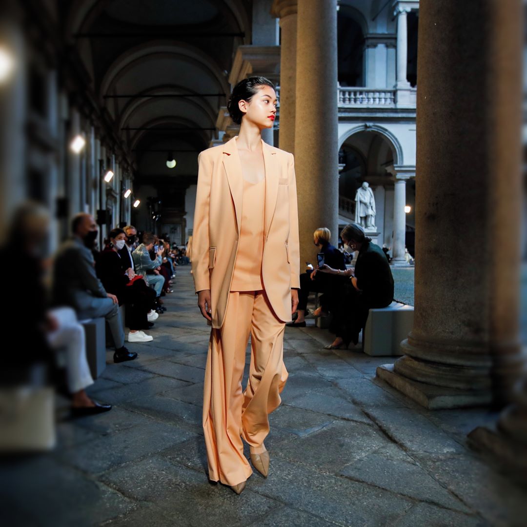 Max Mara - A new Renaissance bestows new silhouettes. The #MaxMaraSS21 show is an ode to the extraordinary power of reconstruction. See the renewed suits at maxmara.com. #MFW