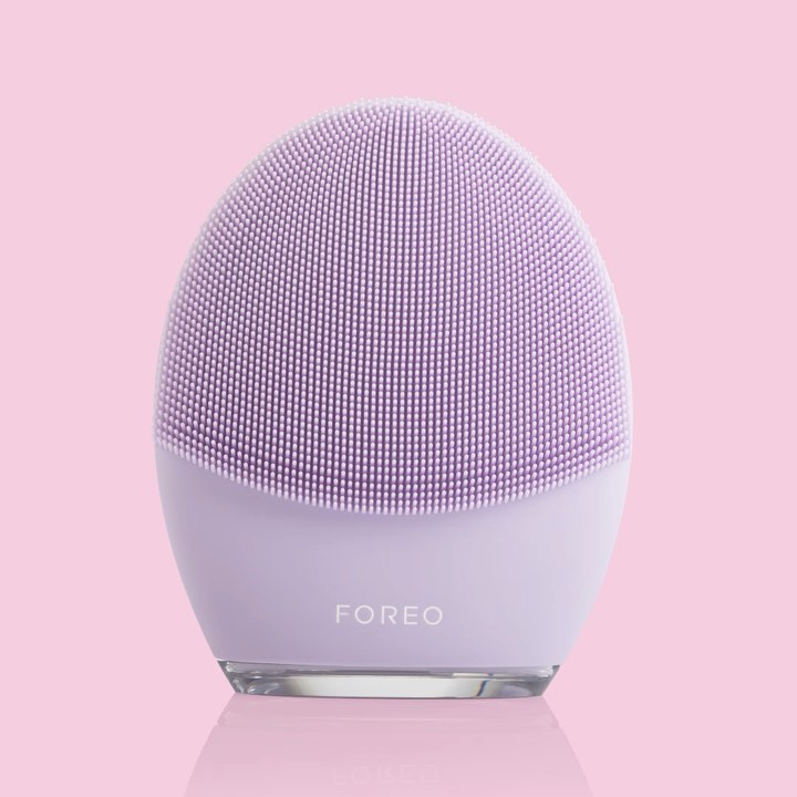 FOREO - LUNA’s silicone touchpoints are super soft, ultra-hygienic, waterproof and amazingly effective; removing 99.5% of dirt, oil, sweat and dead skin cells.🥰

🤩 But the best thing of all: you don’t...