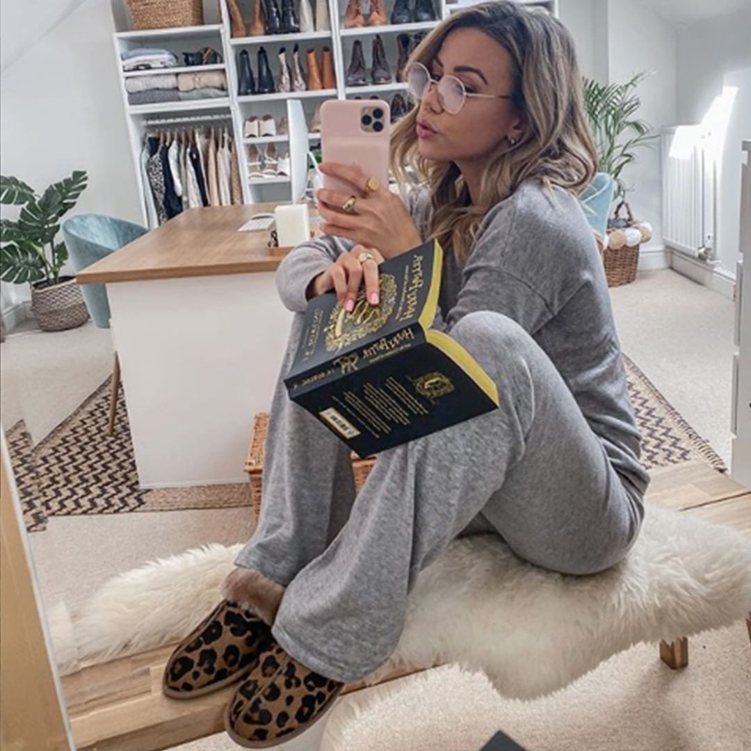 MandM Direct - Loungewear that you can pop to the shops in is our kind of loungewear 🙌
Atto Lounge Set - £19.99
📸 @coppergarden

#mandmdirect #bigbrandslowprices #loungewear